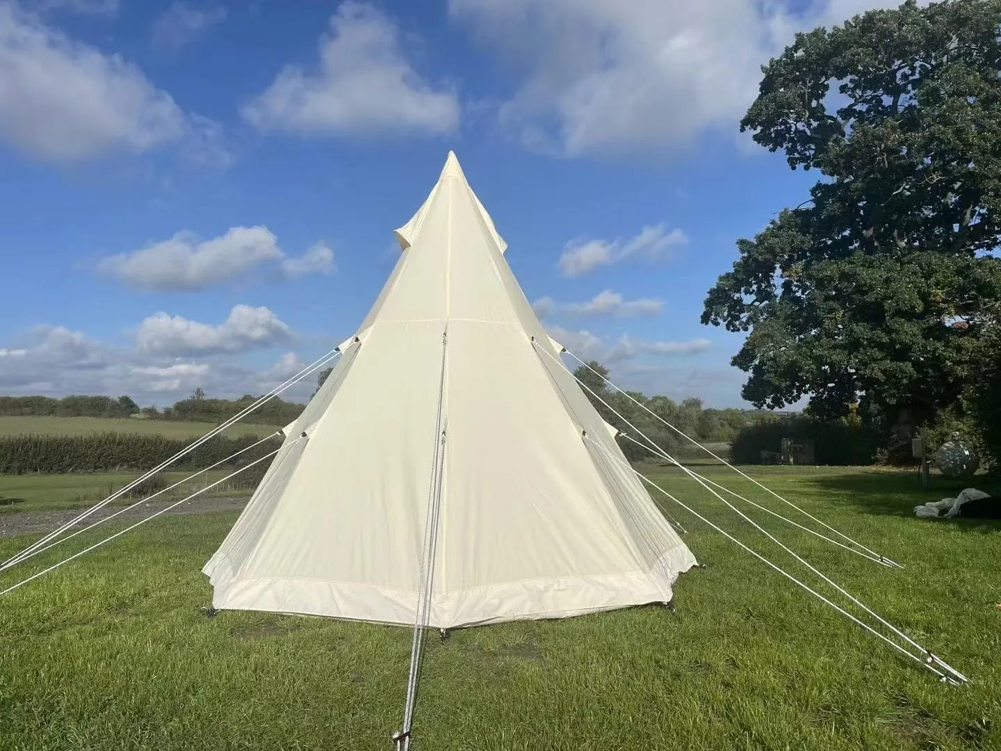 4-Season 9.85ft Tipi Tent for Family Camping, Lightweight Aluminum Frame, Spacious Design, Custom Camouflage Options