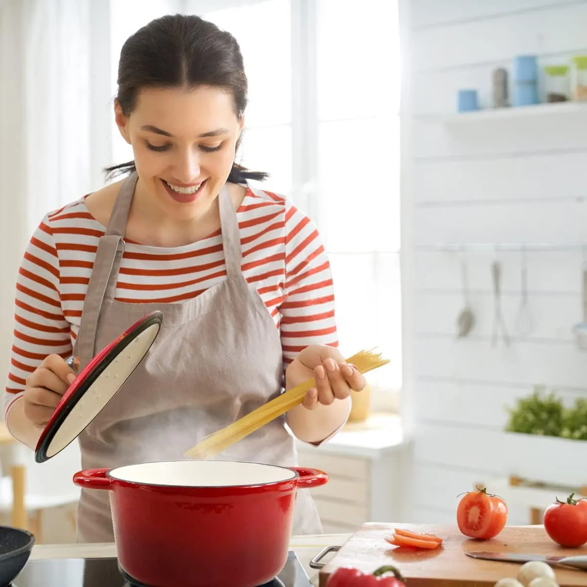 Cast Iron Dutch Oven,3 QT Dutch Oven Pot with lid Heavy Duty Dutch Ovens Enameled Cast Iron Pot Dual Handles Cookware for Baking Bread,Braiser,Soup,Meat, Ideal for Family, Cerise