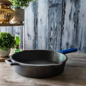 Cast Iron Skillet with Silicon grip(8.75 Inches)