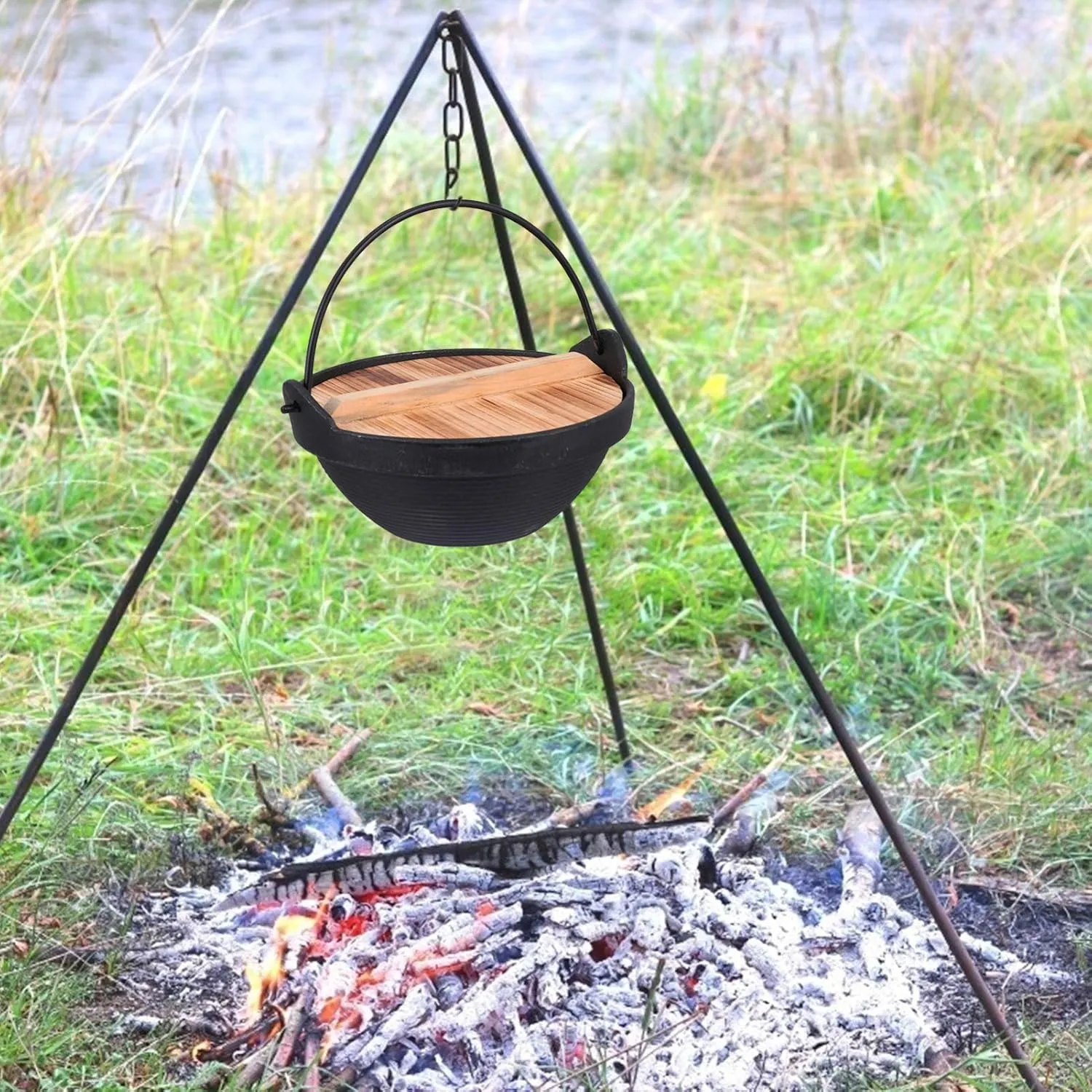 Frying 1 Set Cast Iron Camping Pot with Lid Hanging Cooking Pot Outdoor Picnic Cookware Nonstick Iron Deep Frying Pan for Dinner Backpacking Hiking 20cm pan, 17.5X17.5X7CM, Schwarz