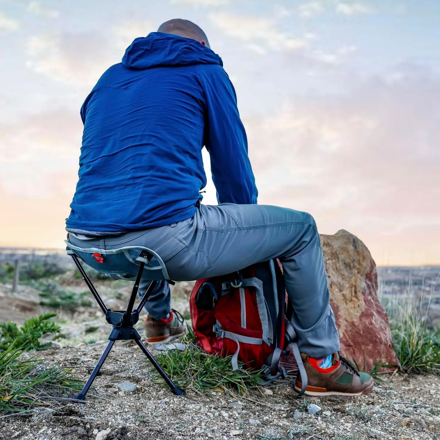 GRAND TRUNK Compass 360 UC Swivel Stool - Ultra-Compact 260lb Capacity Portable Seat for Camping, Travel & Outdoors (Sea Black)