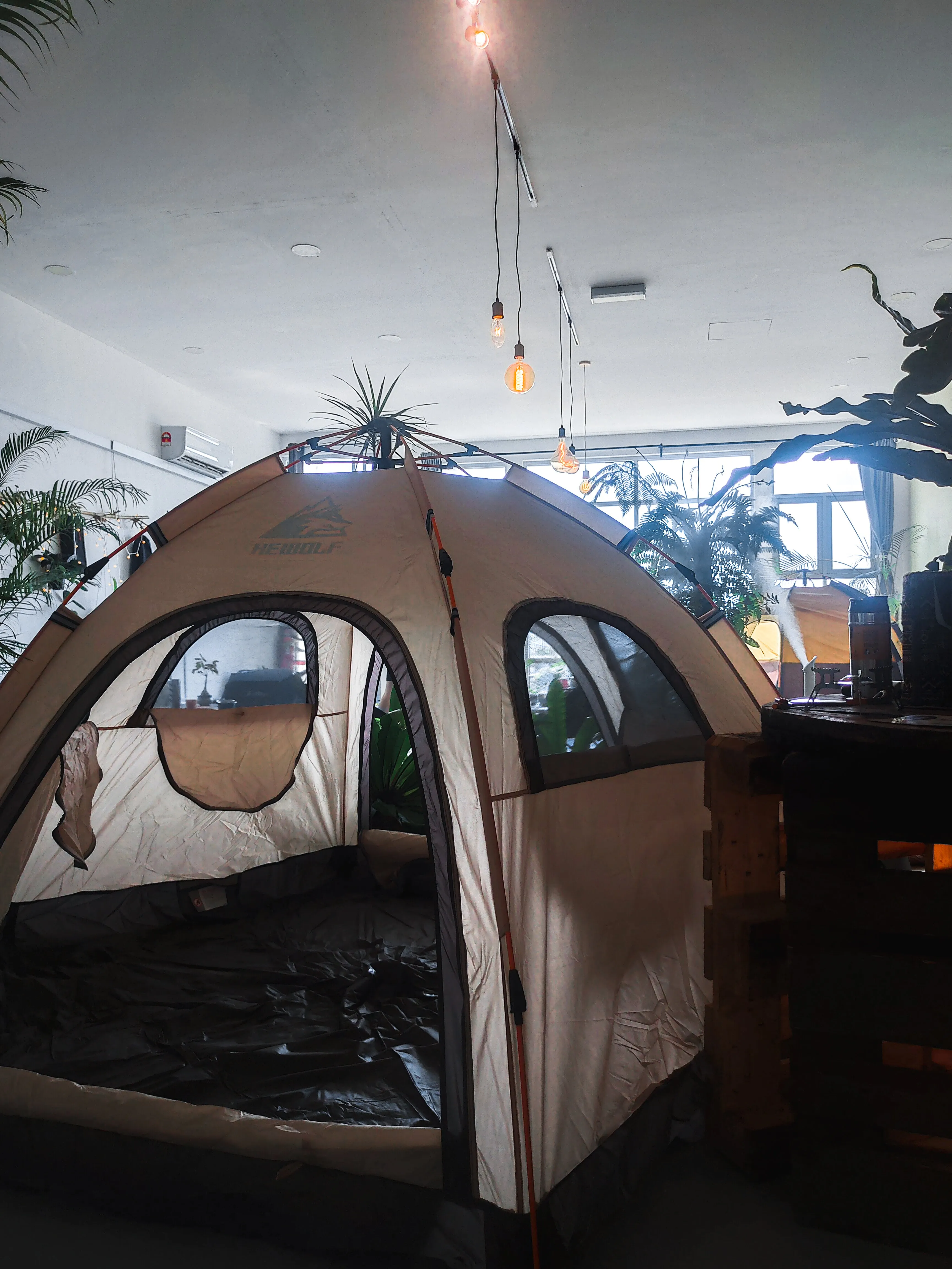 Hewolf Automatic 4 person Hexa Tent - Tan