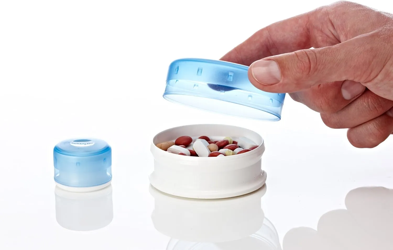 humangear GoTubb | Hard Container | Easy Open | Food-Safe Material, Clear/Green/Blue, Small
